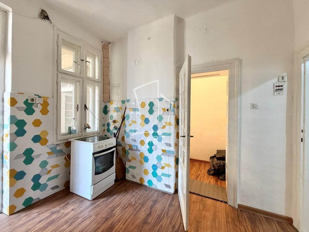 Stan na prodaju u Beogradu, Vračar, dvosoban, 68m2, cena 195000 evra