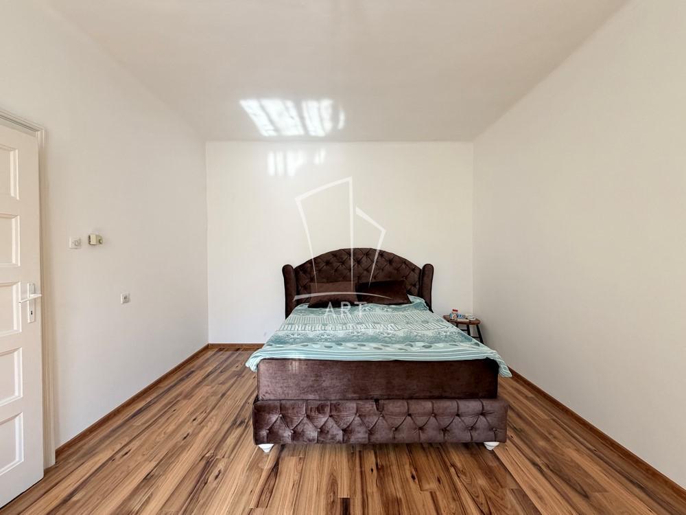 Stan na prodaju u Beogradu, Vračar, dvosoban, 68m2, cena 195000 evra