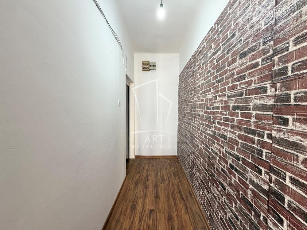 Stan na prodaju u Beogradu, Vračar, dvosoban, 68m2, cena 195000 evra