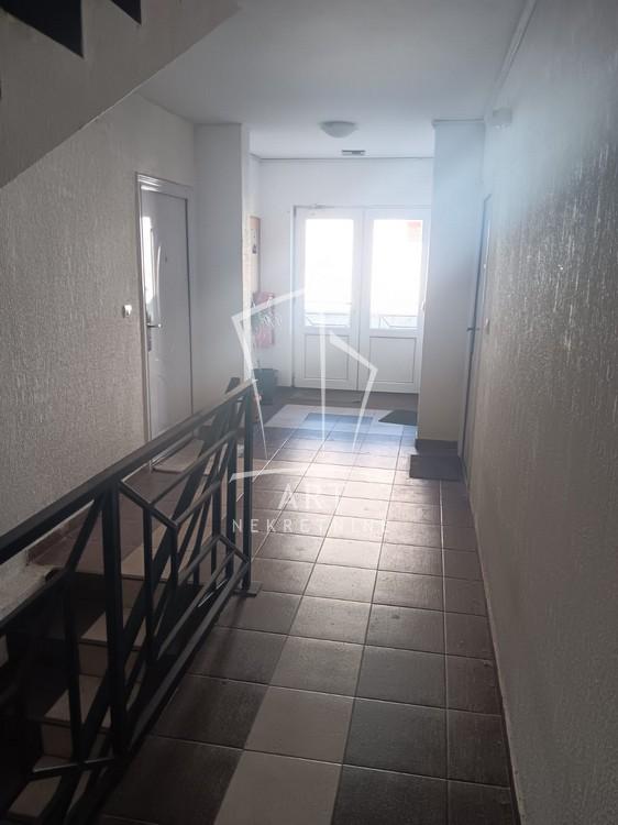 Stan na prodaju u Beogradu, Mirijevo, dvosoban, 56m2, cena 85700 evra