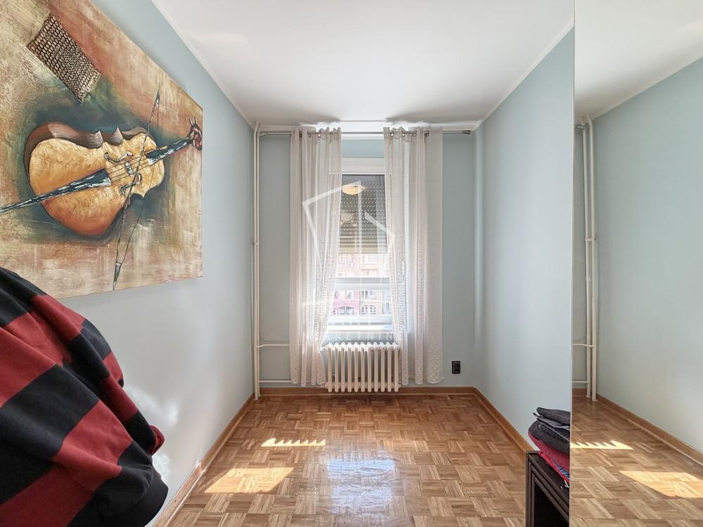 Stan na prodaju u Beogradu, Zemun, cetvorosoban, 103m2, cena 429000 evra