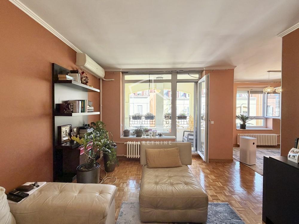 Stan na prodaju u Beogradu, Zemun, cetvorosoban, 103m2, cena 429000 evra