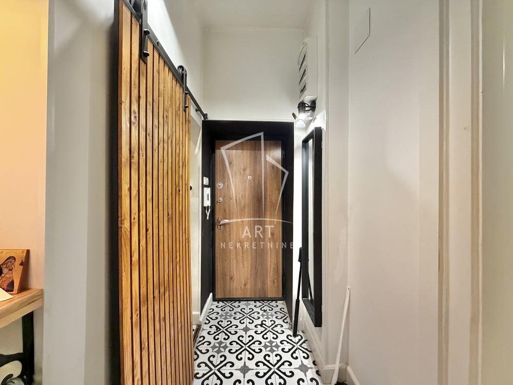 Stan na prodaju u Beogradu, Stari grad, jednoiposoban, 40m2, cena 260000 evra