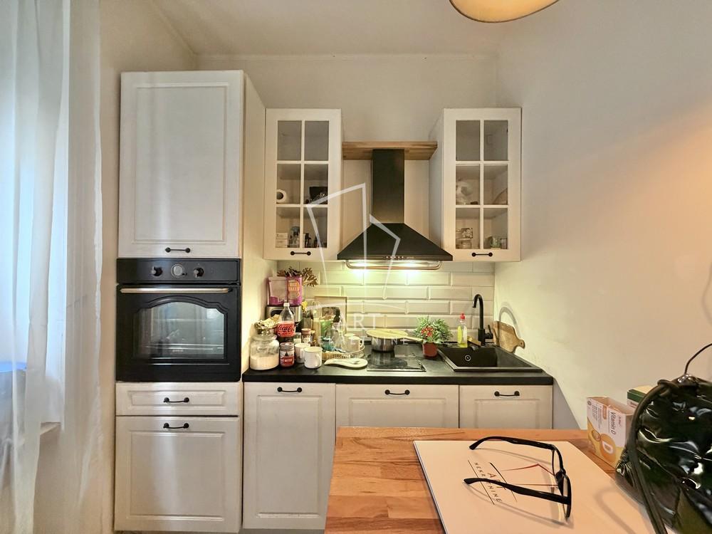 Stan na prodaju u Beogradu, Stari grad, jednoiposoban, 40m2, cena 260000 evra