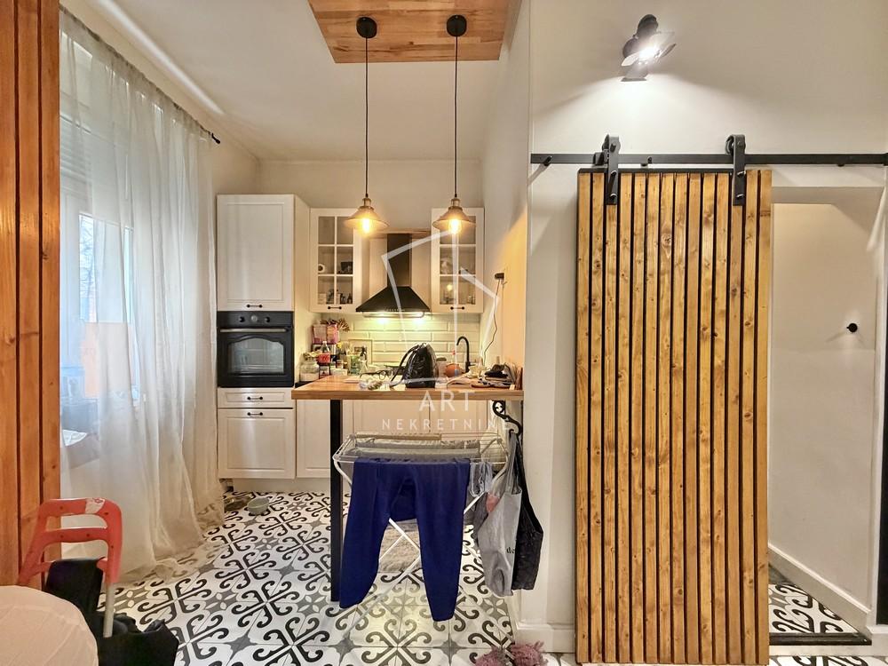 Stan na prodaju u Beogradu, Stari grad, jednoiposoban, 40m2, cena 260000 evra