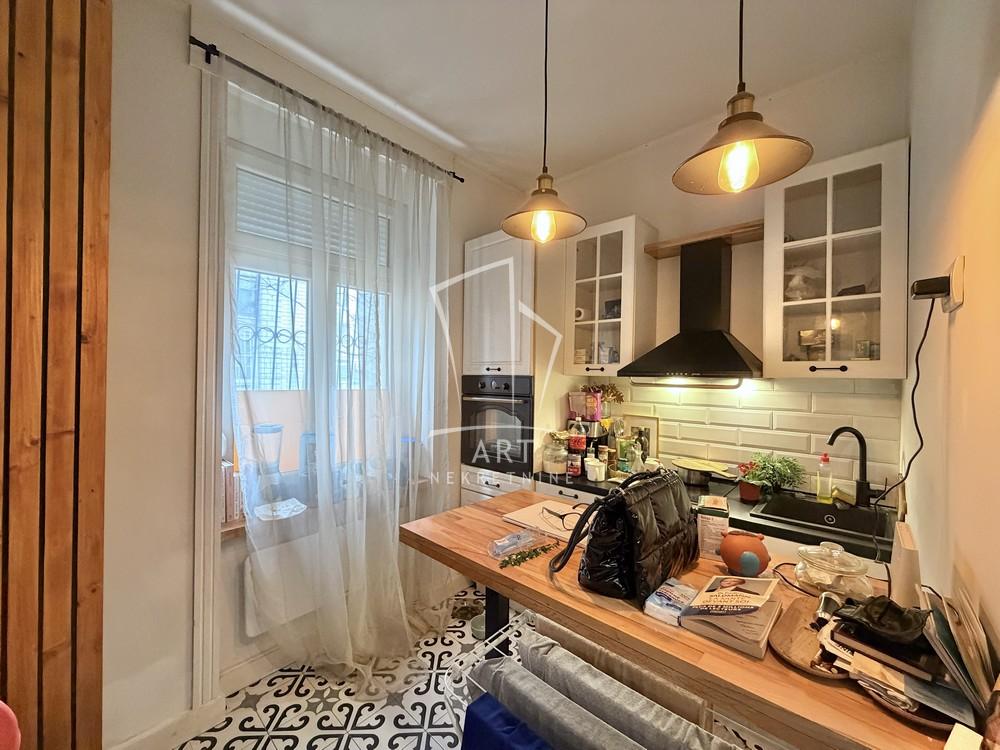 Stan na prodaju u Beogradu, Stari grad, jednoiposoban, 40m2, cena 260000 evra