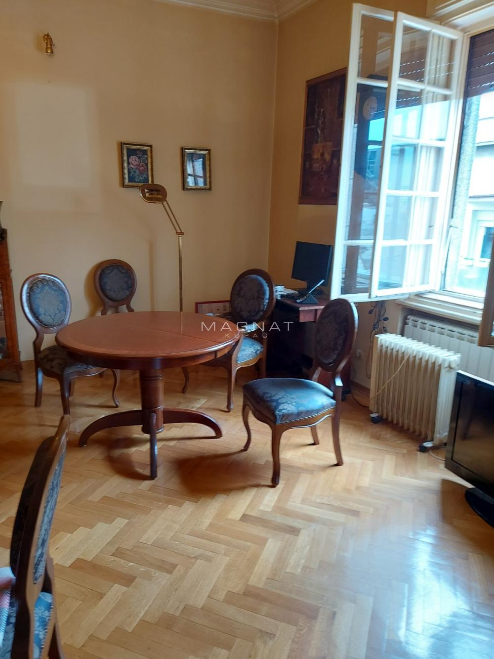 Stan na prodaju u Beogradu, Vračar, trosoban, 74m2, cena 415000 evra