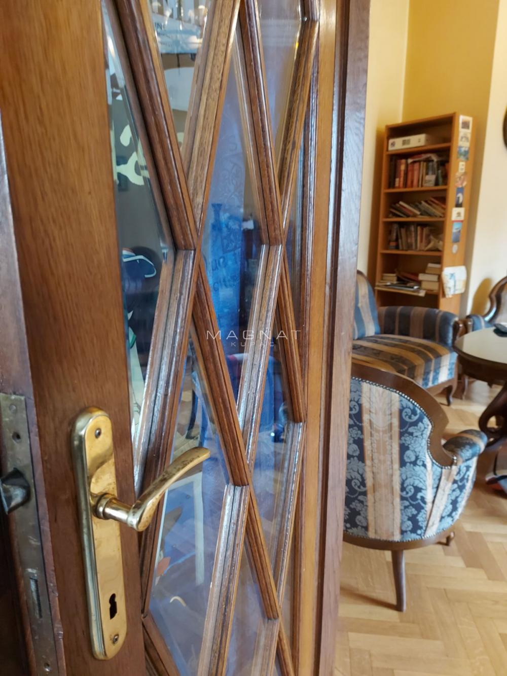 Stan na prodaju u Beogradu, Vračar, trosoban, 74m2, cena 415000 evra