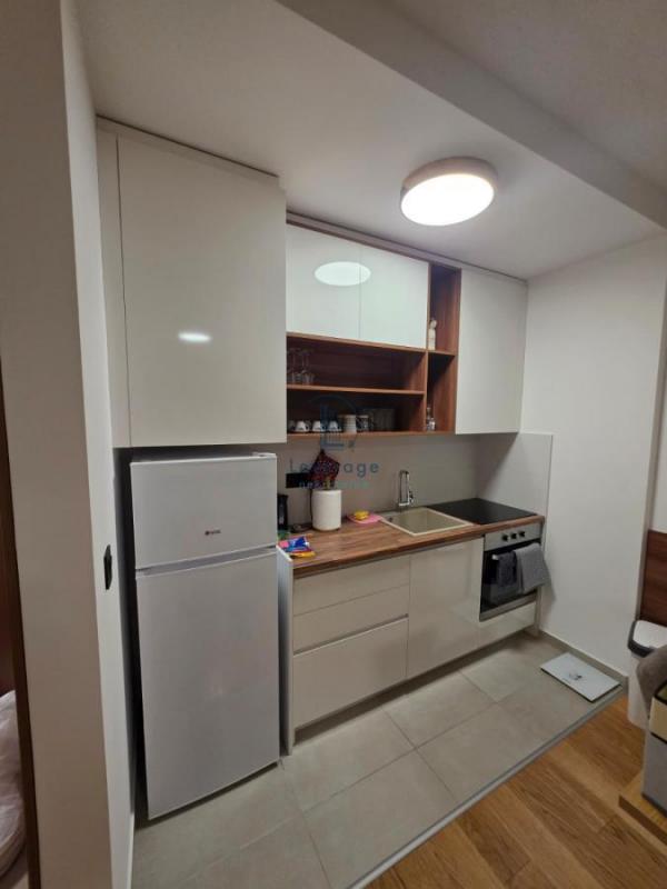 Stan na prodaju u Beogradu, Banjica, dvosoban, 42m2, cena 126000 evra