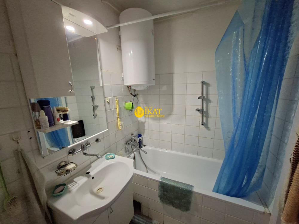 Stan na prodaju u Beogradu, Zvezdara, dvosoban, 63m2, cena 163800 evra