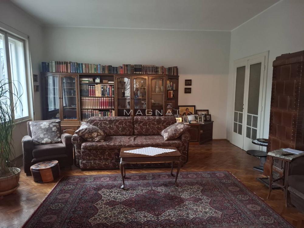 Stan na prodaju u Beogradu, Zemun, cetvorosoban, 130m2, cena 450000 evra