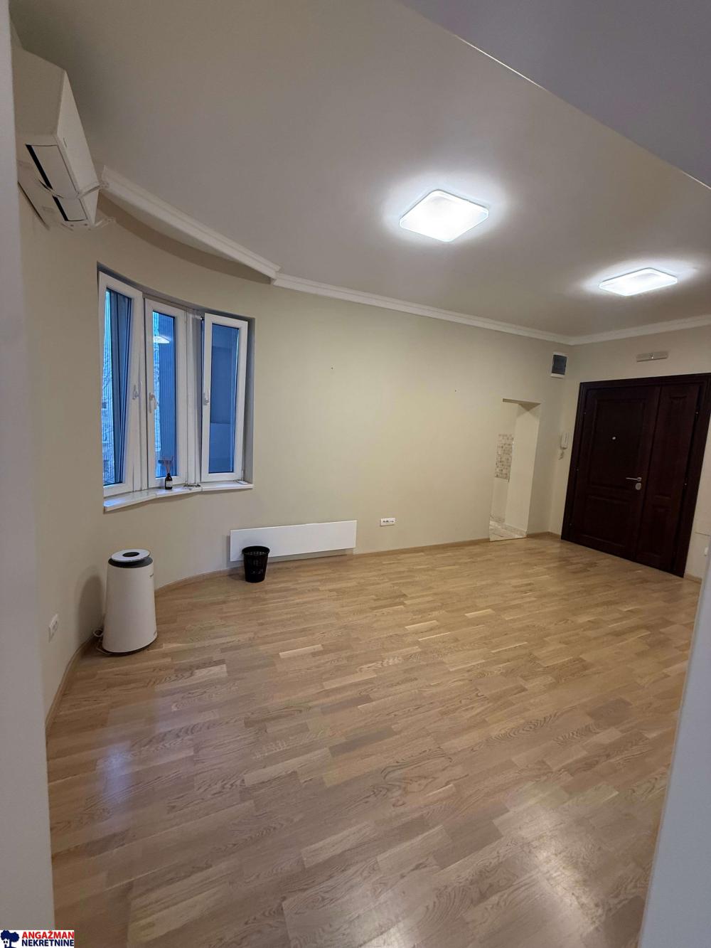 Stan na prodaju u Beogradu, Dorćol, trosoban, 56m2, cena 319000 evra