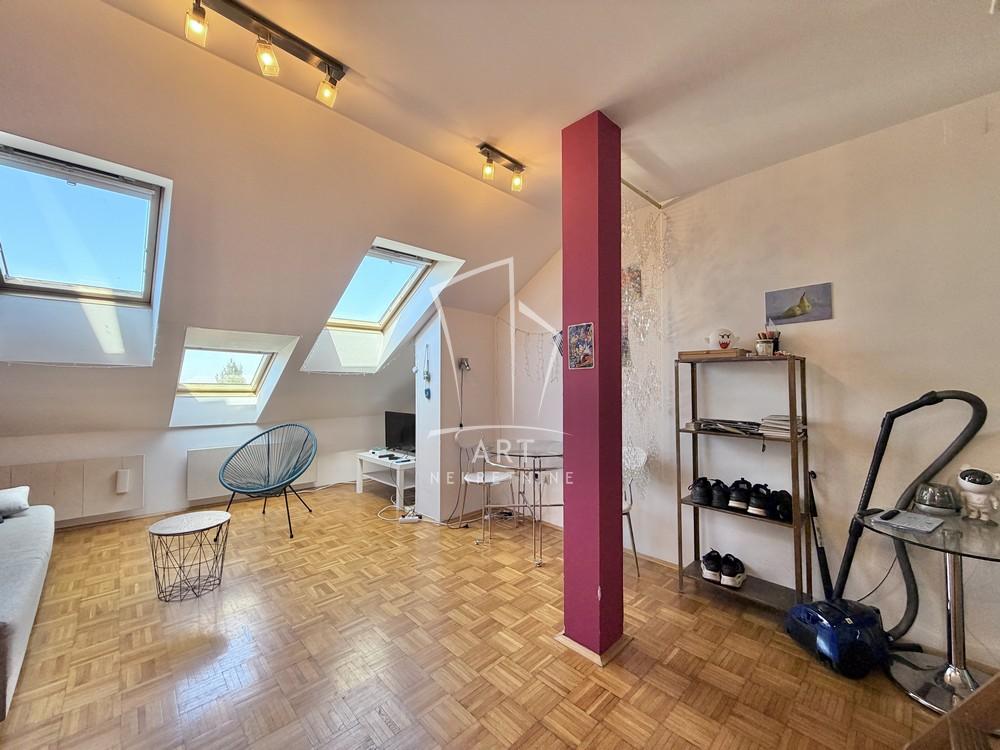 Stan na prodaju u Beogradu, Bogoslovija, jednoiposoban, 23m2, cena 140000 evra