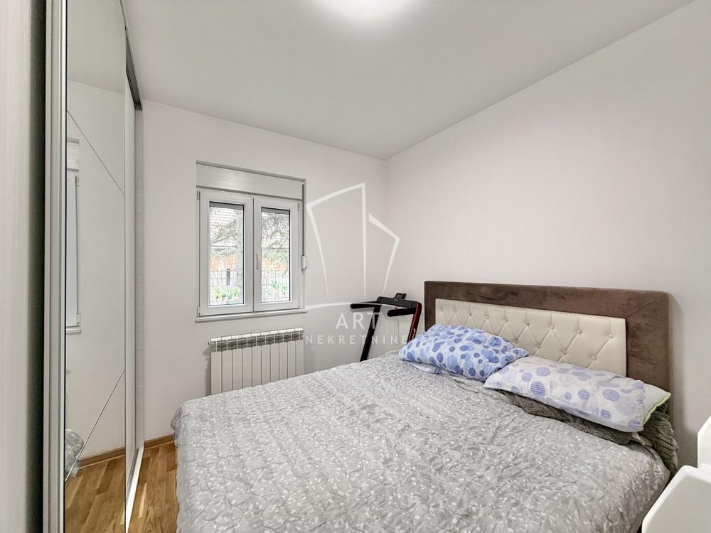 Stan na prodaju u Beogradu, Žarkovo, dvosoban, 48m2, cena 150000 evra