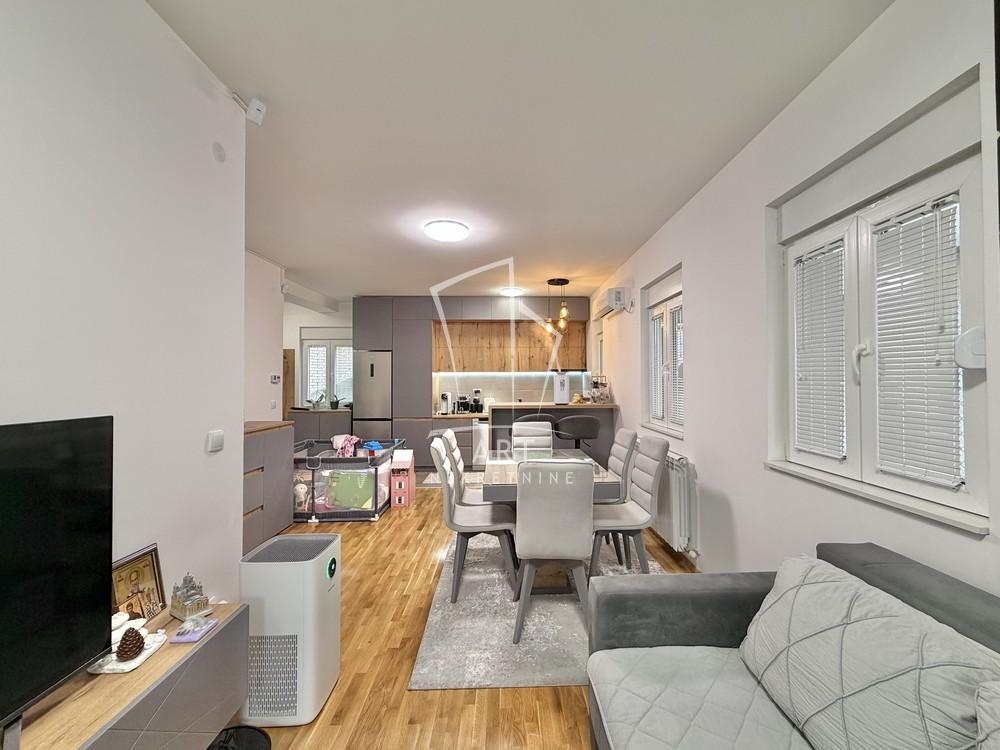 Stan na prodaju u Beogradu, Žarkovo, dvosoban, 48m2, cena 150000 evra