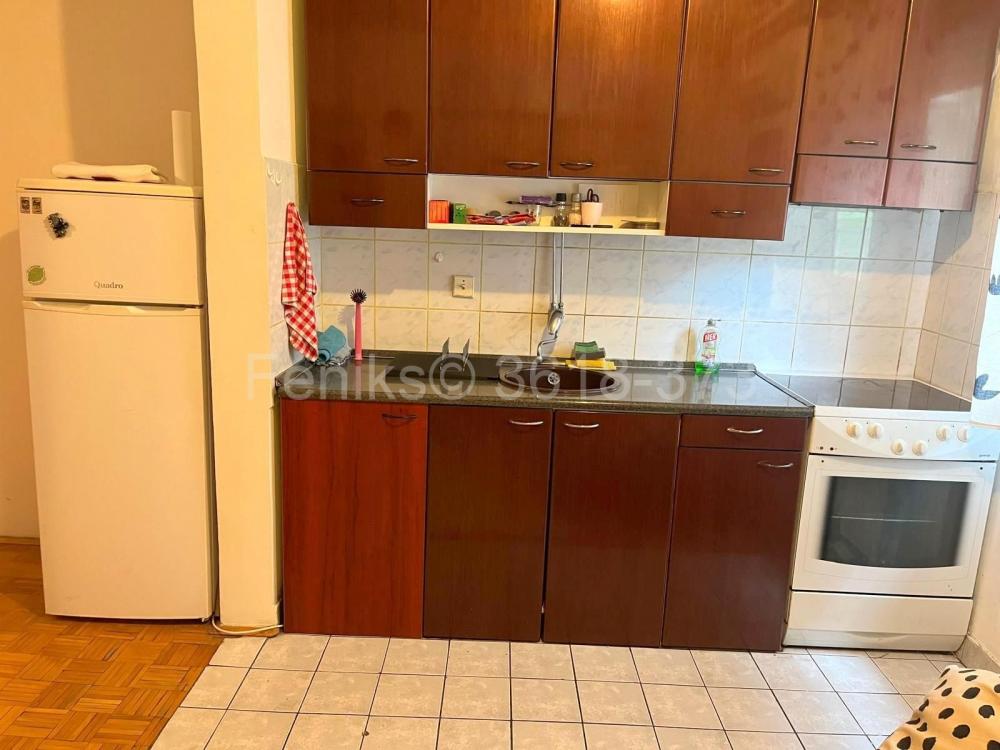 Stan na prodaju u Beogradu, Olimp, jednoiposoban, 45m2, cena 118000 evra