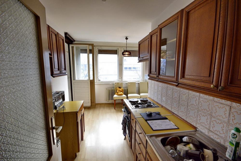 Stan na prodaju u Beogradu, Konjarnik, dvosoban, 74m2, cena 210000 evra