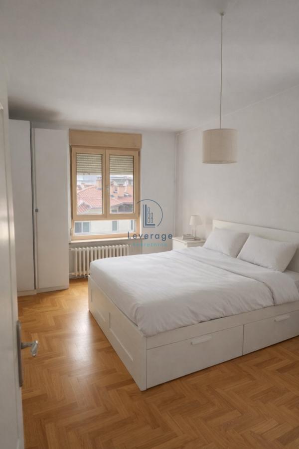 Stan na prodaju u Beogradu, Vračar (Hram), dvosoban, 59m2, cena 240000 evra