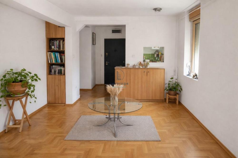 Stan na prodaju u Beogradu, Vračar (Hram), dvosoban, 59m2, cena 240000 evra