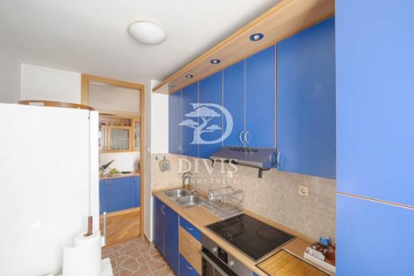 Stan na prodaju u Beogradu, Novi Beograd blok 22, trosoban, 92m2, cena 415000 evra