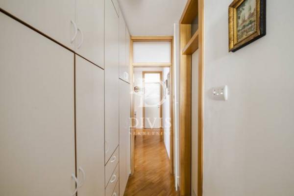 Stan na prodaju u Beogradu, Novi Beograd blok 22, trosoban, 92m2, cena 415000 evra