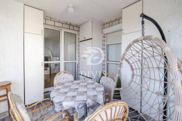 Stan na prodaju u Beogradu, Novi Beograd blok 22, trosoban, 92m2, cena 415000 evra