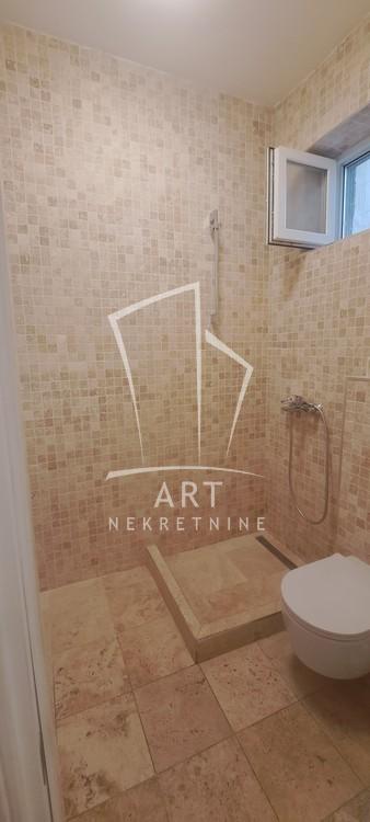 Stan na prodaju u Beogradu, Gornji Dorćol, trosoban, 56m2, cena 319000 evra