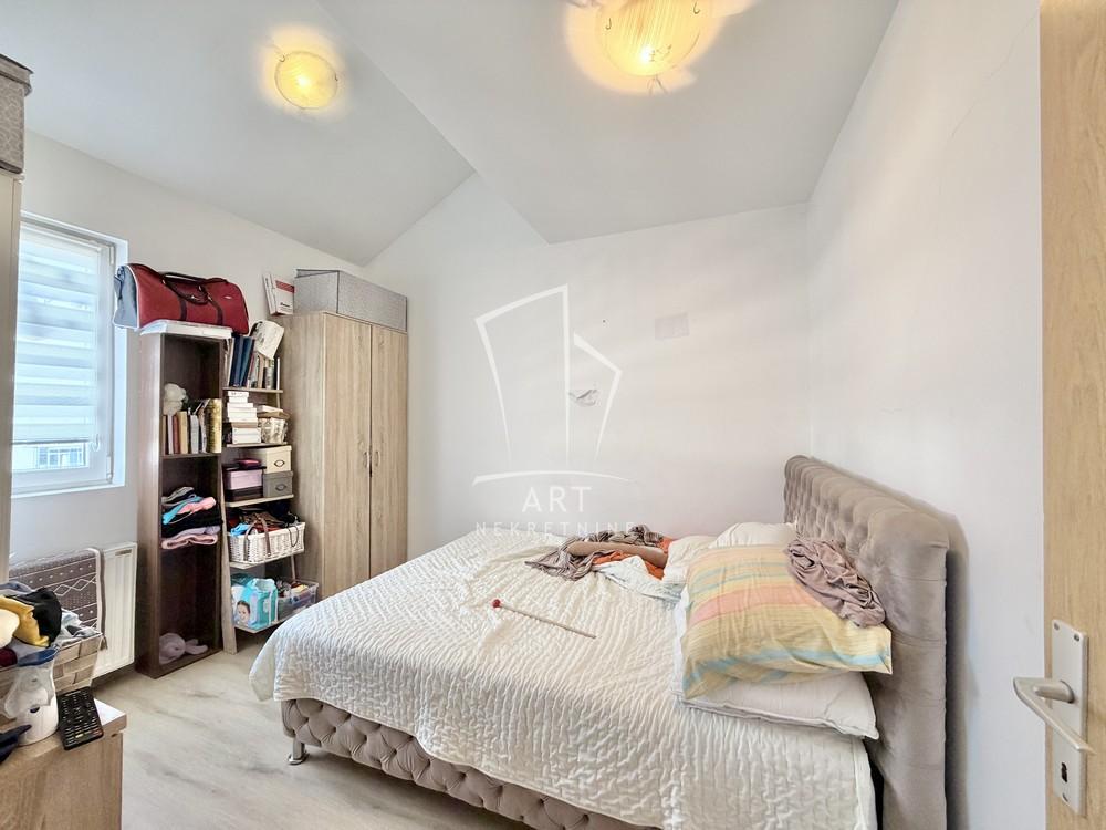 Stan na prodaju u Beogradu, Gornji Dorćol, dvoiposoban, 76m2, cena 205000 evra