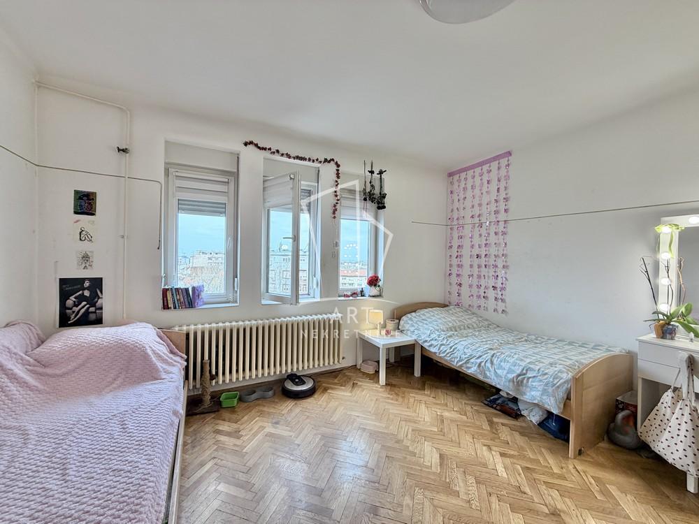 Stan na prodaju u Beogradu, Stari grad, trosoban, 71m2, cena 245000 evra