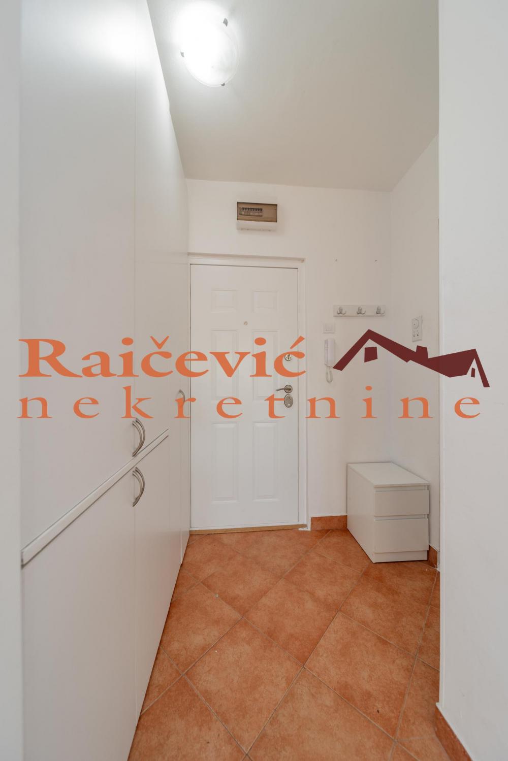 Stan na prodaju u Beogradu, Julino brdo, jednosoban, 26m2, cena 95000 evra