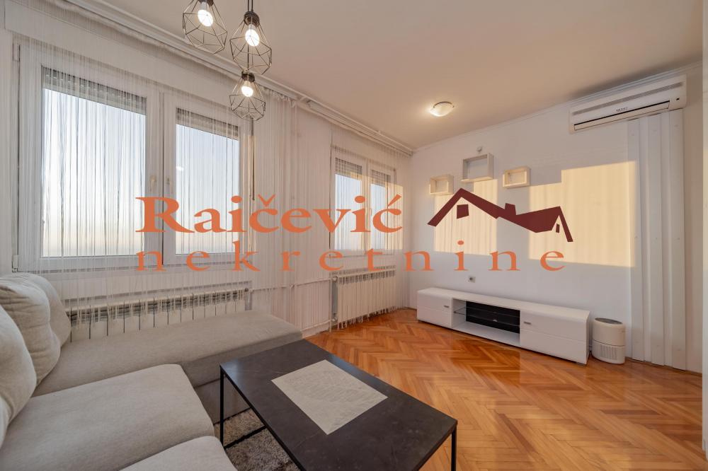 Stan na prodaju u Beogradu, Julino brdo, jednosoban, 26m2, cena 95000 evra