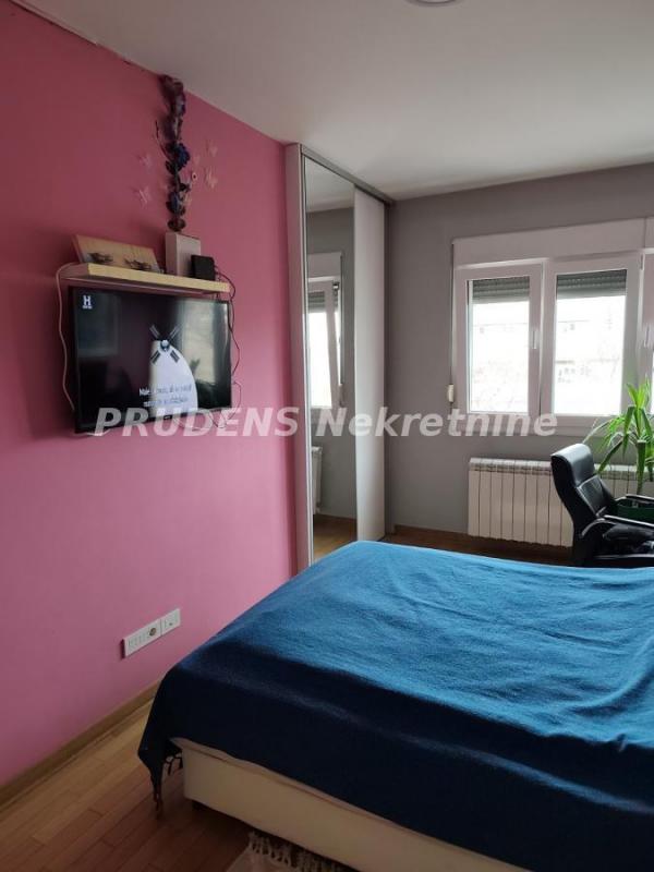 Stan na prodaju u Beogradu, Savski venac, dvoiposoban, 62m2, cena 332000 evra