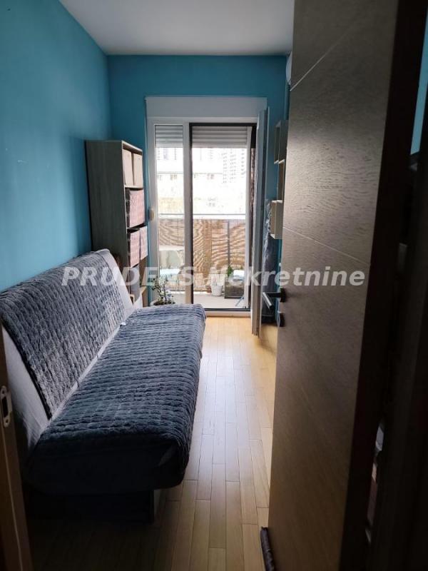 Stan na prodaju u Beogradu, Savski venac, dvoiposoban, 62m2, cena 332000 evra