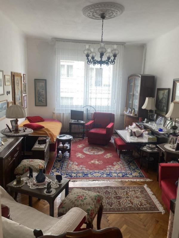 Stan na prodaju u Beogradu, Vračar (Hram), troiposoban, 84m2, cena 430000 evra