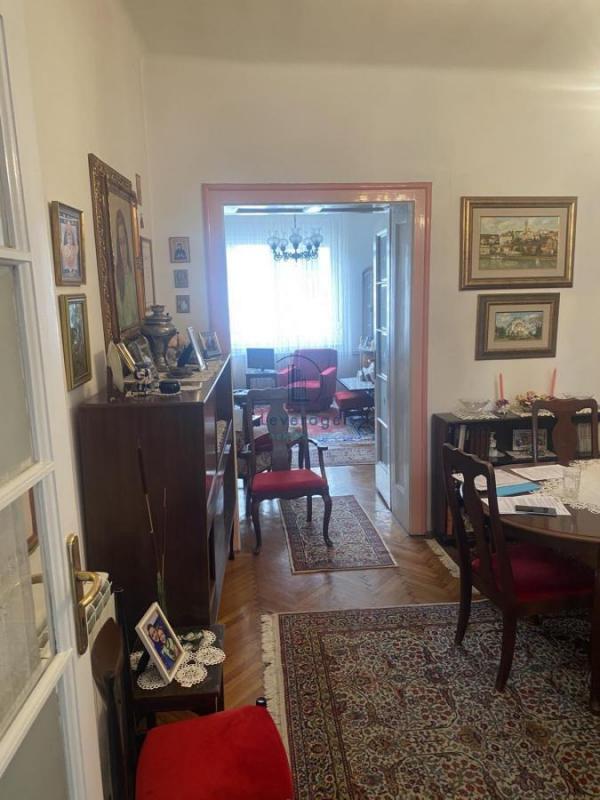 Stan na prodaju u Beogradu, Vračar (Hram), troiposoban, 84m2, cena 430000 evra