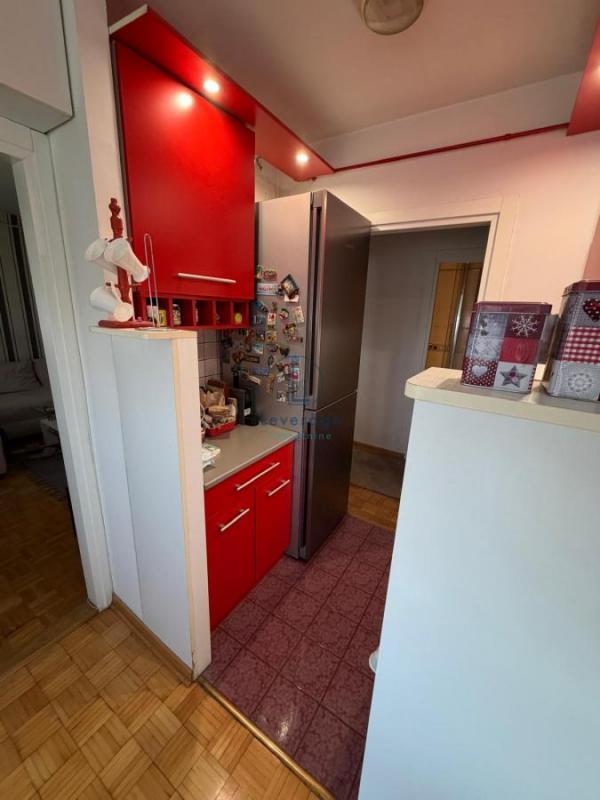 Stan na prodaju u Beogradu, Novi Beograd blok 38 (OŠ Ratko Mitrović), dvosoban, 62m2, cena 220000 evra