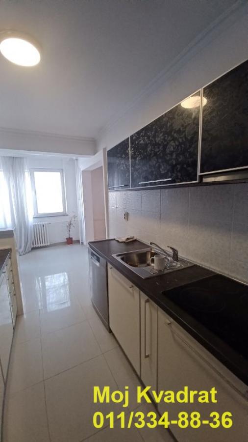 Stan na prodaju u Beogradu, Beograd (centar), cetvorosoban, 105m2, cena 349500 evra