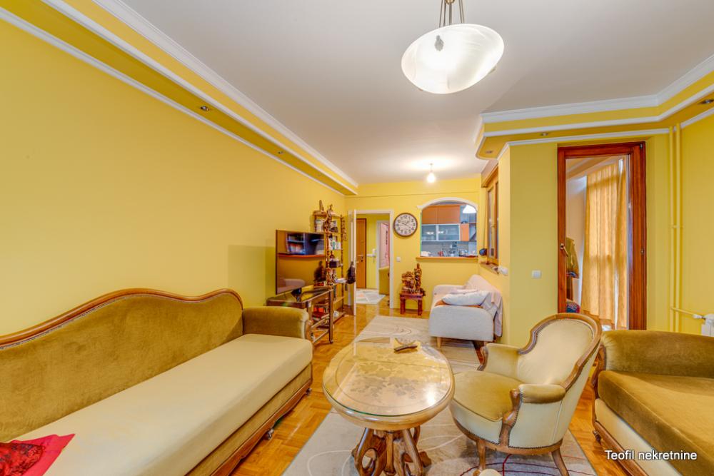 Stan na prodaju u Beogradu, Mirijevo, trosoban, 82m2, cena 240000 evra