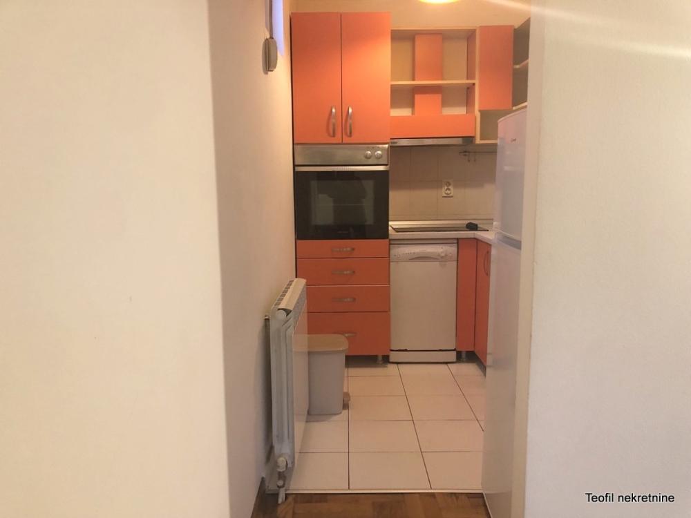 Stan na prodaju u Beogradu, Gornji grad, dvosoban, 46m2, cena 145000 evra