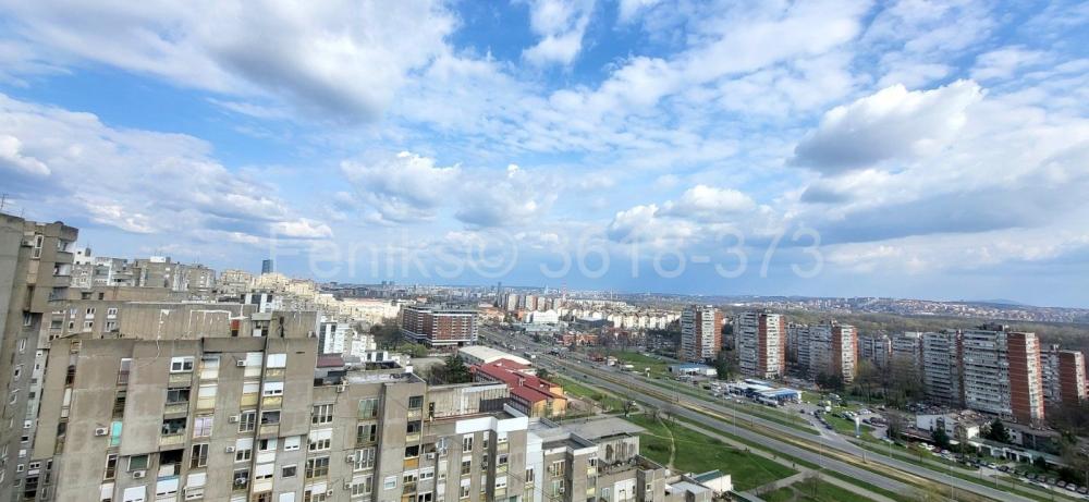 Stan na prodaju u Beogradu, Novi Beograd blok 62, dvoiposoban, 64m2, cena 205000 evra