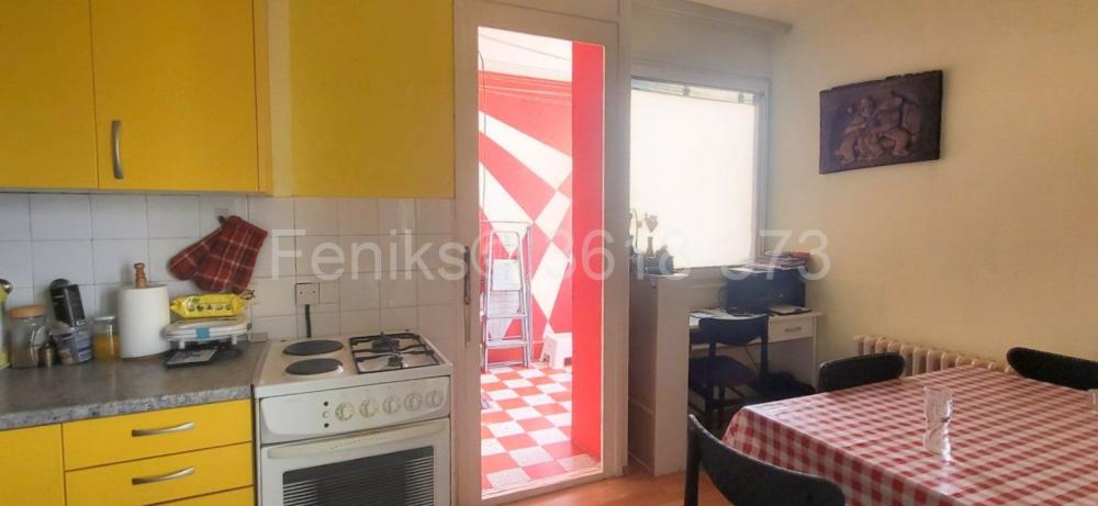 Stan na prodaju u Beogradu, Novi Beograd blok 62, dvoiposoban, 64m2, cena 205000 evra