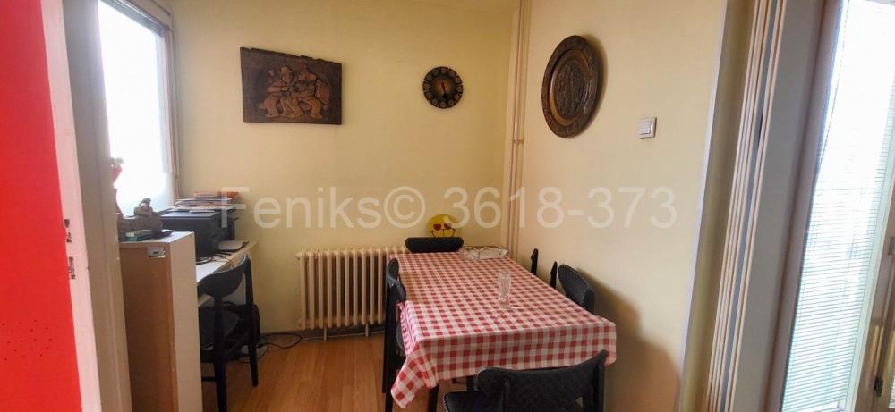 Stan na prodaju u Beogradu, Novi Beograd blok 62, dvoiposoban, 64m2, cena 205000 evra