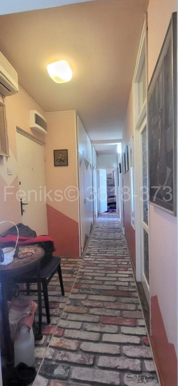 Stan na prodaju u Beogradu, Novi Beograd blok 62, dvoiposoban, 64m2, cena 205000 evra