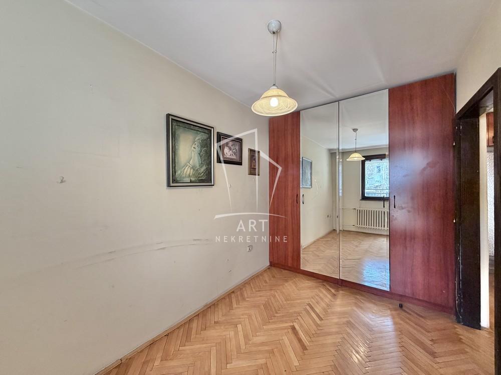 Stan na prodaju u Beogradu, Beograd na vodi, cetvorosoban, 99m2, cena 380000 evra