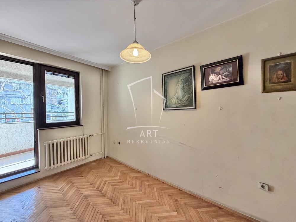 Stan na prodaju u Beogradu, Beograd na vodi, cetvorosoban, 99m2, cena 380000 evra