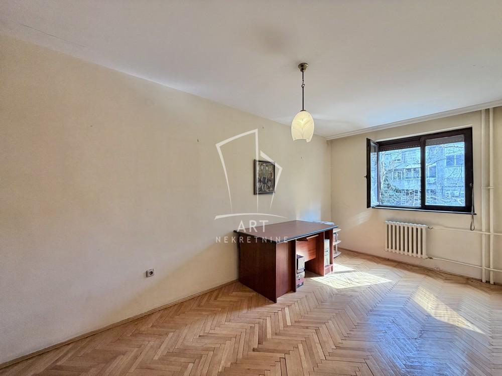 Stan na prodaju u Beogradu, Beograd na vodi, cetvorosoban, 99m2, cena 380000 evra