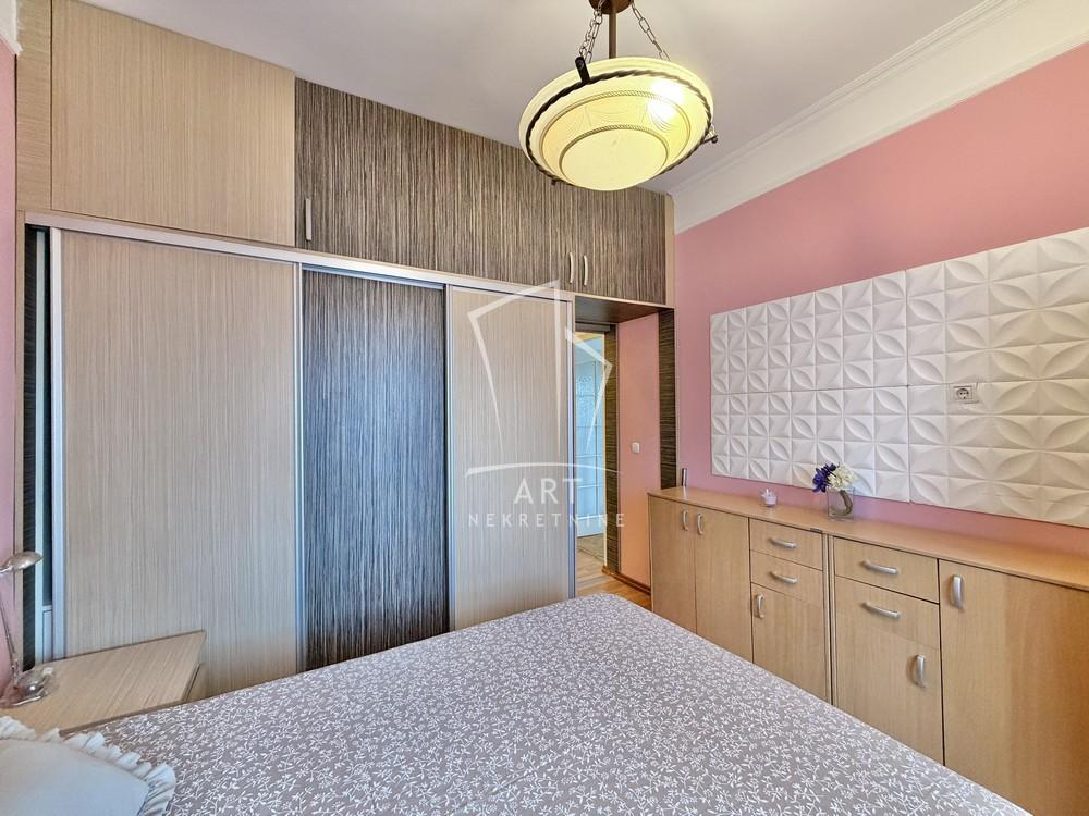 Stan na prodaju u Beogradu, Bulevar despota Stefana, dvosoban, 49m2, cena 207000 evra