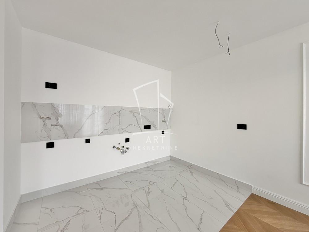 Stan na prodaju u Beogradu, Vračar, dvosoban, 43m2, cena 200000 evra