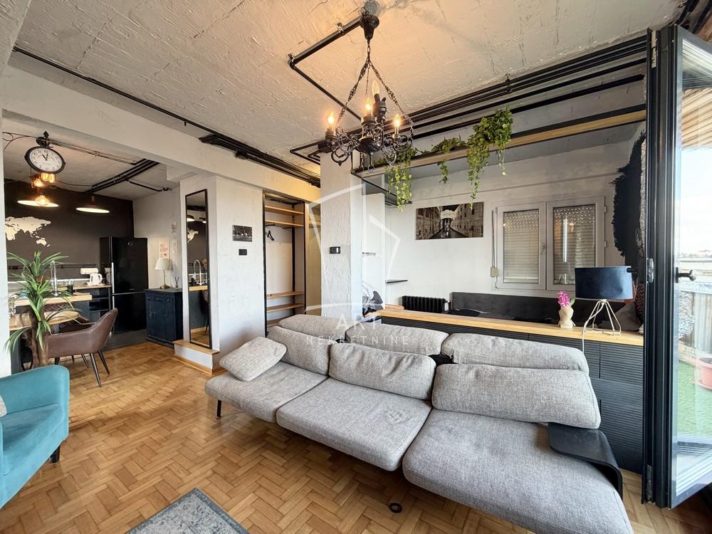 Stan na prodaju u Beogradu, Novi Beograd blok 11C (Stari Merkator), jednoiposoban, 38m2, cena 155000 evra