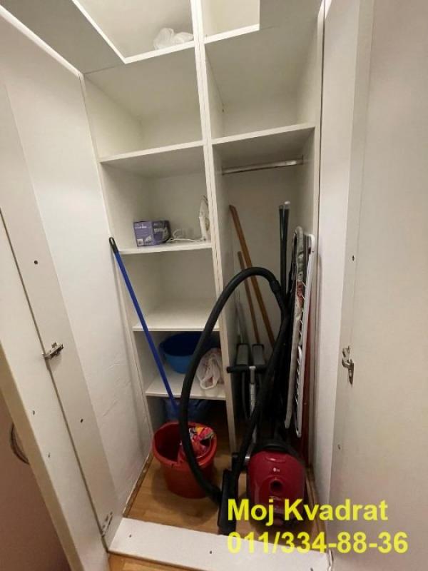 Stan na prodaju u Beogradu, Bulbulder, dvosoban, 41m2, cena 172000 evra